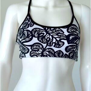 Lorna Jane sports bra size Small black n white leaf pattern pull on!